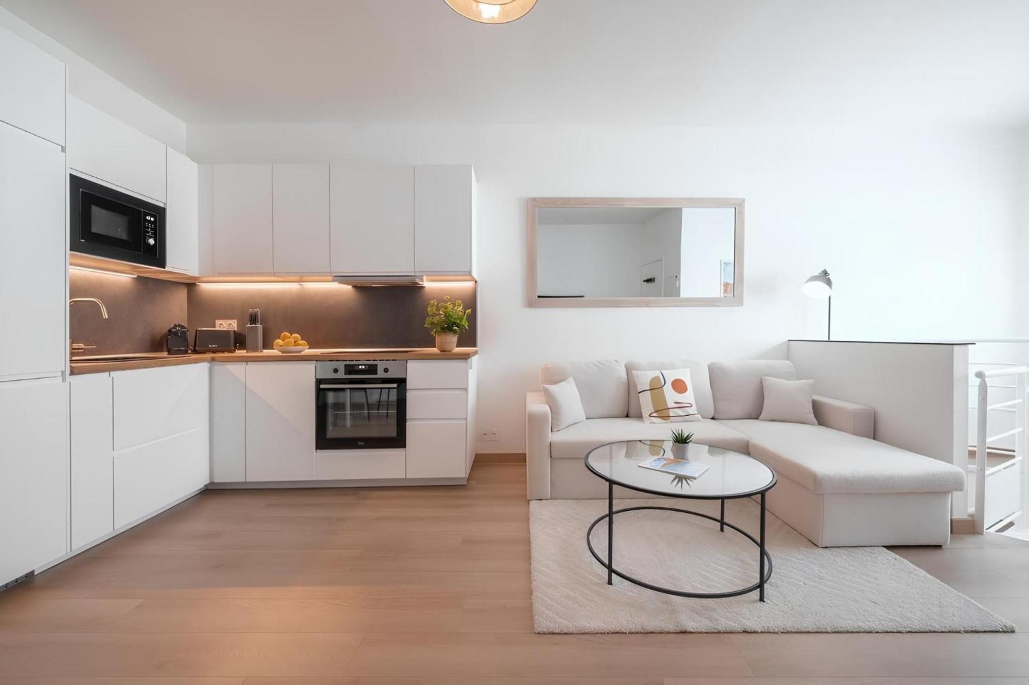 Cozy Appartement Plein Centre, Proche Gare/Plage Menton Bagian luar foto