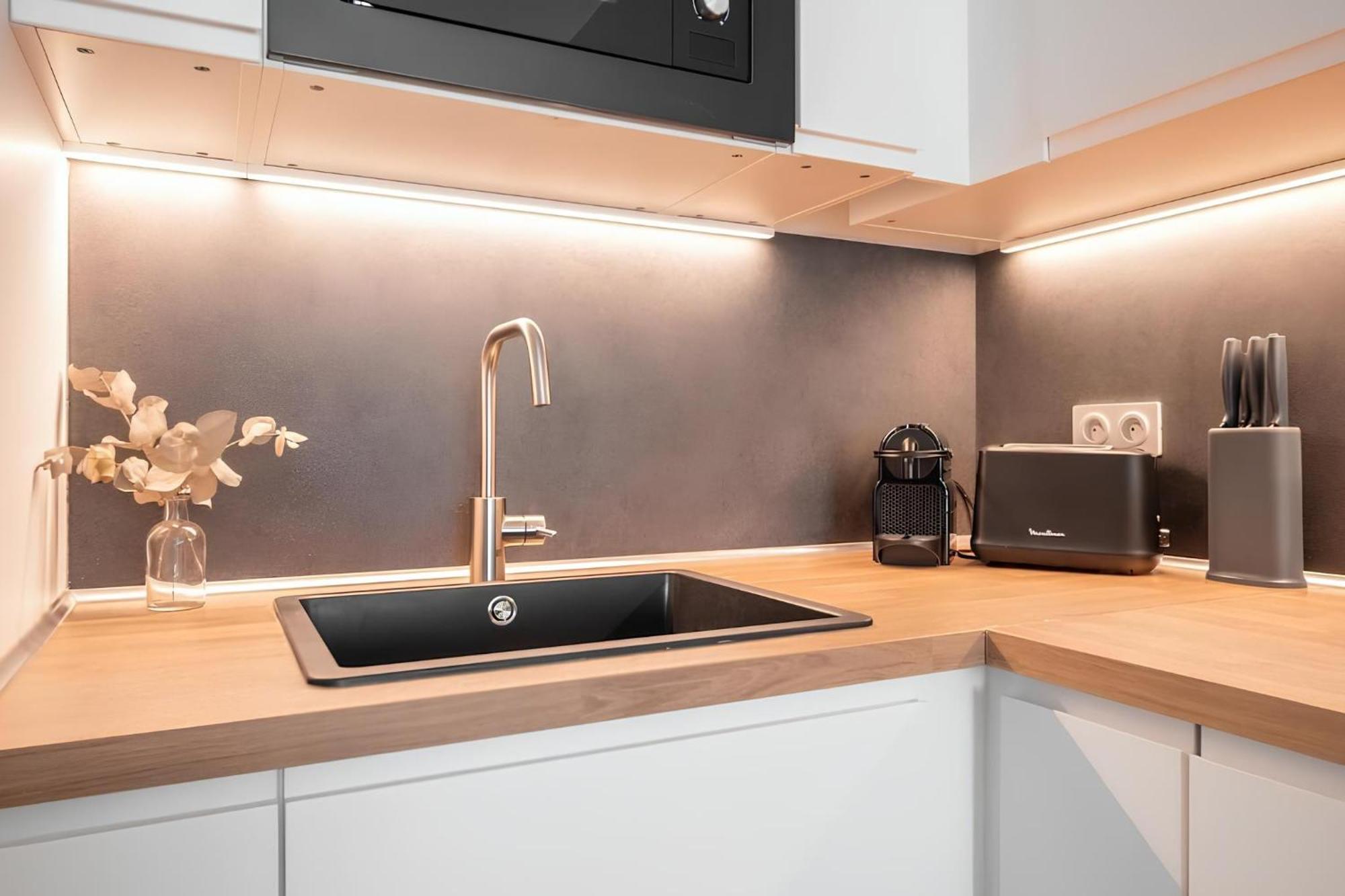 Cozy Appartement Plein Centre, Proche Gare/Plage Menton Bagian luar foto